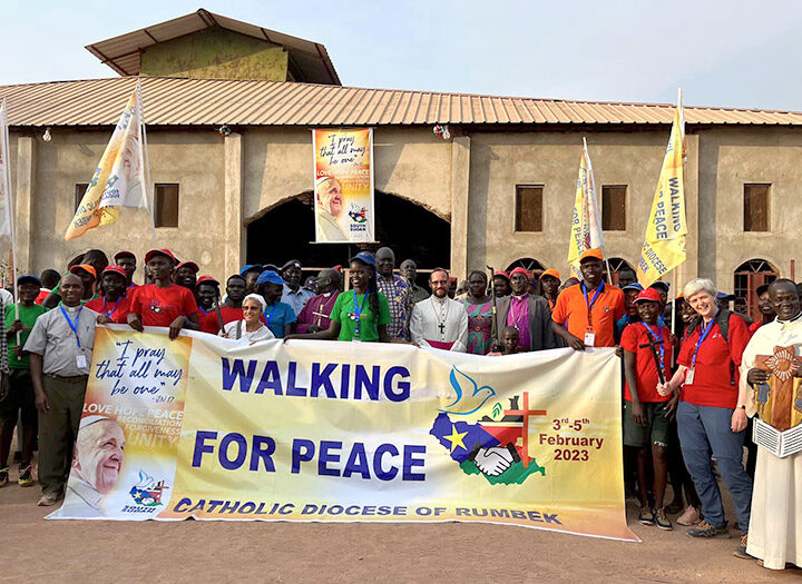 Pope Francis close to people of South Sudan